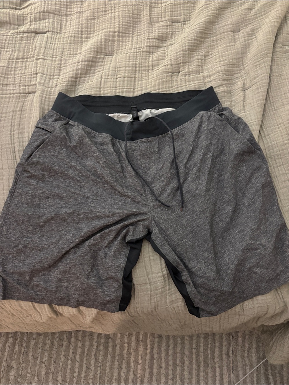 Men's lulu lemon Performance Drawstring Shorts - Charcoal Gray XL